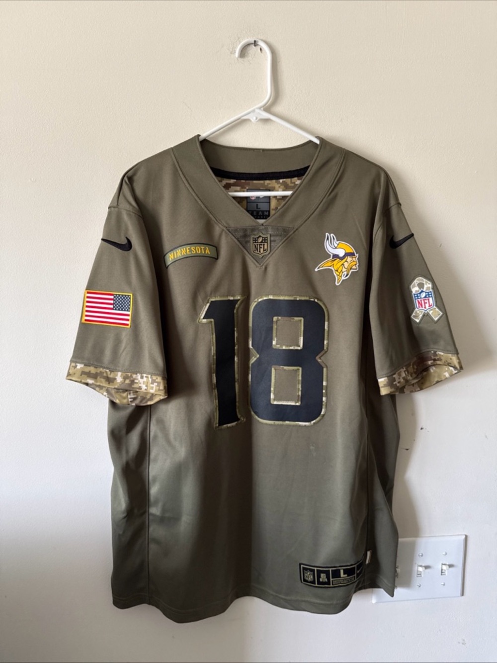 Men’s Nike Justin Jefferson #18 Vikings Salute To Service Lmtd Jersey Sz L RARE